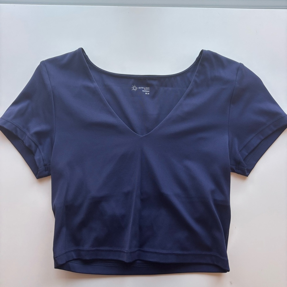 Aerie navy blue cropped v neck shirt